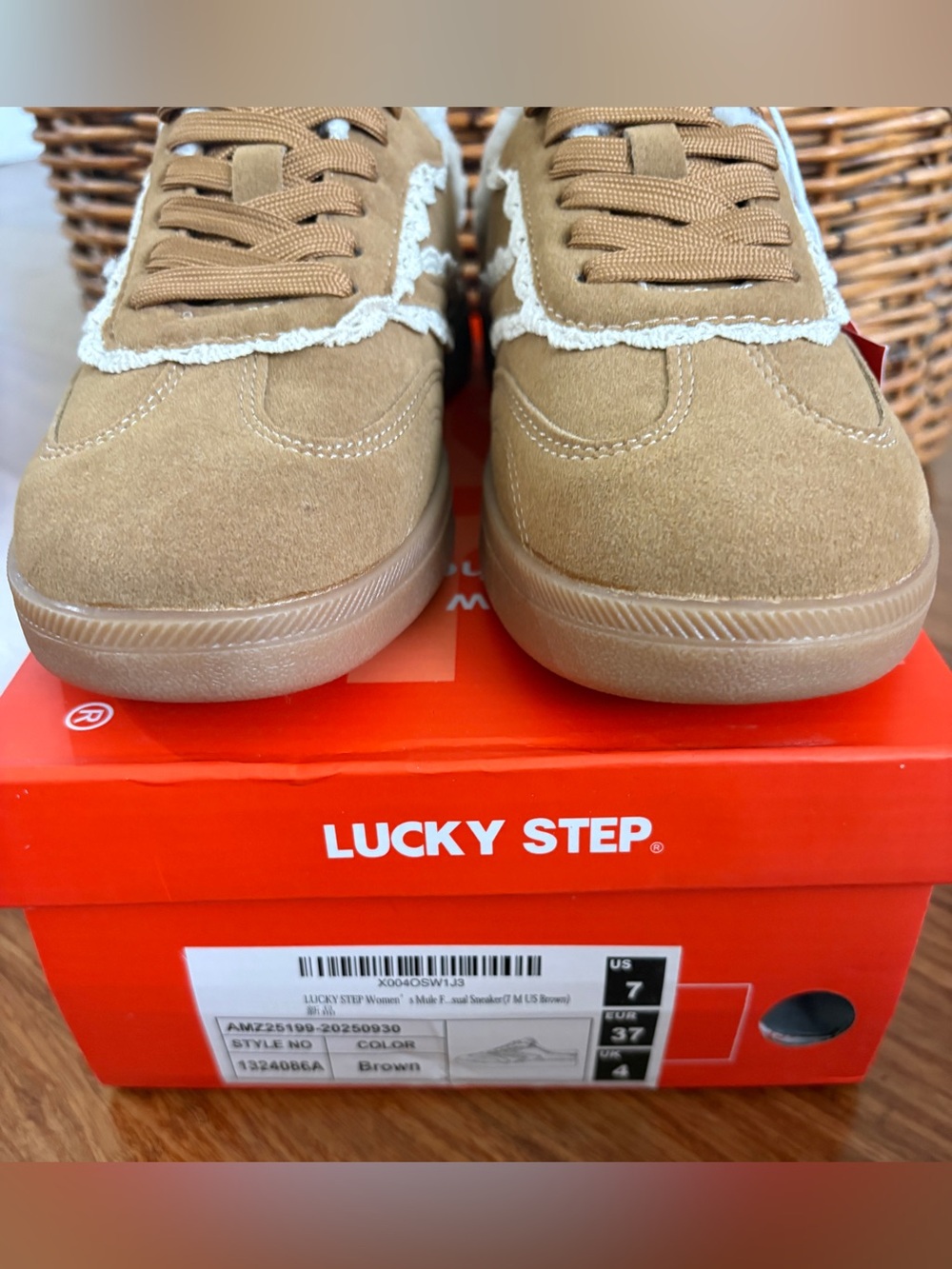 NWT Lucky Step Sneaker Mule Camel Tan Suede Cream Lace Trim Sherpa Lined SZ 7 - Picture 6 of 7